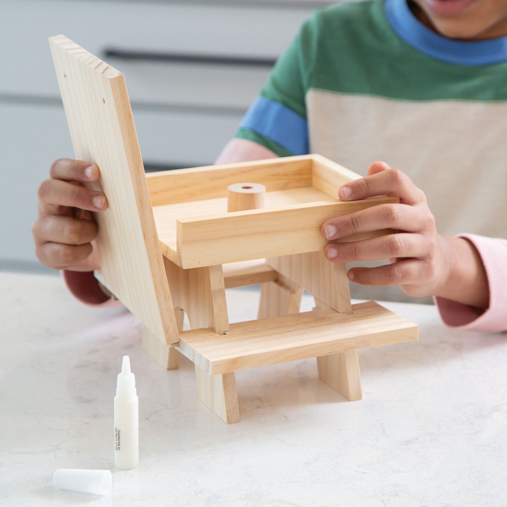 MindWare Make Your Own Squirrel Feeder Craft Kit