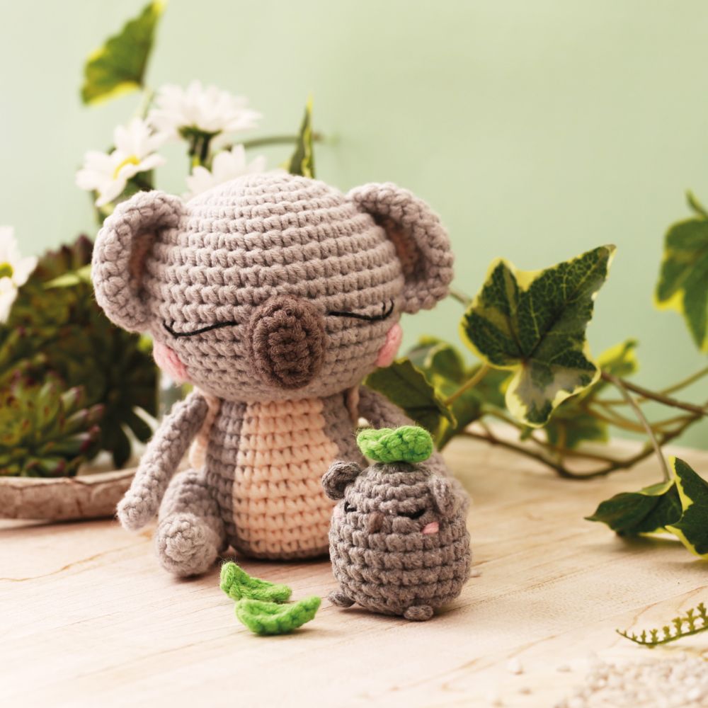 Graine Creative Amigurumi Crochet Kit – Koala 125mm
