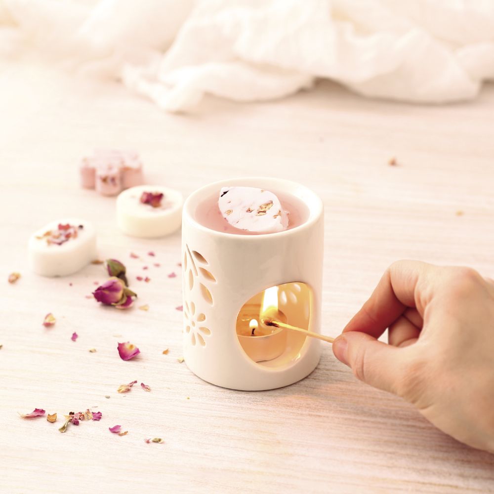 Graine Creative's Rose Wax Melt Making Workshop