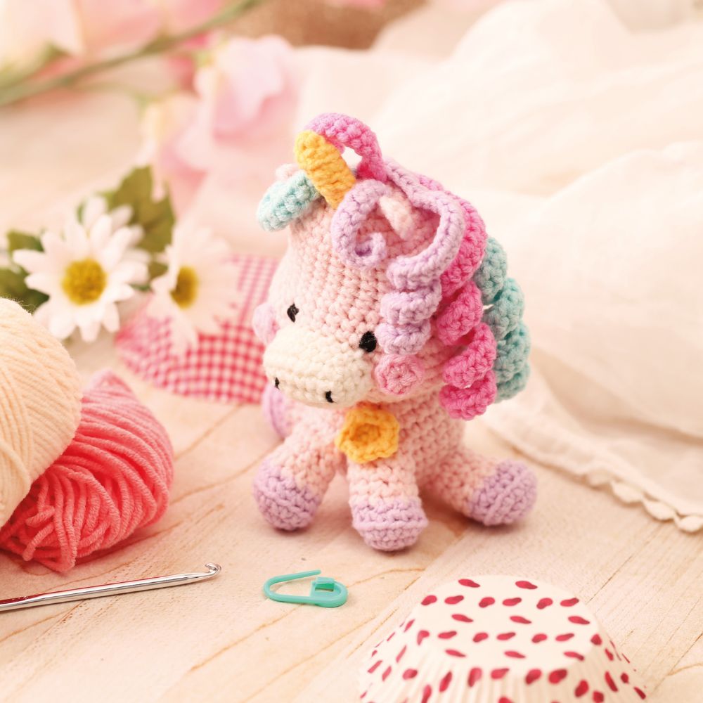 Graine Creative Unicorn Mini Amigurumi Kit 100mm